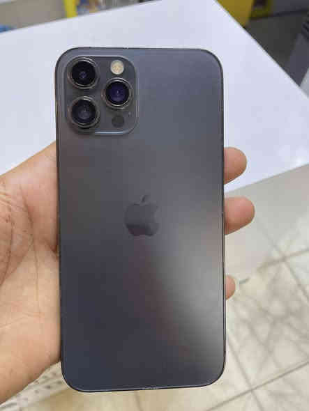 للبيع ايفون 12برو ماكس دبل شريحه ذاكره ٢٥٦ بطاريه ١٠٠ مبدله وشاشه هم مبدله وبصمه الوجه مشكله ومكاني كربلاء السعر ٣٢٠ الف ***********

