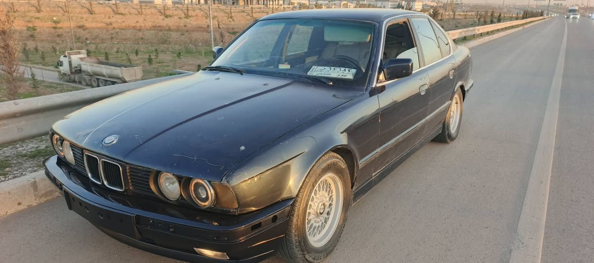 بئم 1991نيلي رده قم نينوه سه نه وي كه سك وه كاله  به شهر رت به ياني به ناوي بكه كىرو ئؤتؤ ماتيك  مكينه كبس كىرو مكينه به شه رت توندو تؤل ي به شه رت  كا ره باي هه مؤي به شه رت جوار تاويلي نوئ له ژىره فول بس سلايت نيه بئ لئدرانو بر أنه وه لئدرانو بر أنه وه هه مو به شه رت ته بريد شوىن هه ولئر سعر38كمك معمله***********,فايبر,,,***********وتساب
