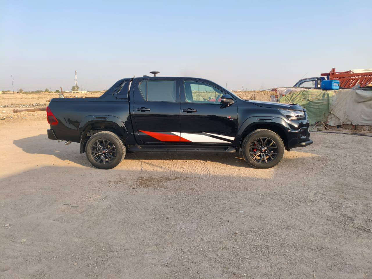 السلام عليكم جي ار البيع مديل 2023كويتي سياره جديده وضع شركه رقم اربيل بسمي تحول مبشر مقلفه ببيف بلكامل ماشيه 45الف حقيقي مكان ذي قار رقم صاحب سياره ***********
