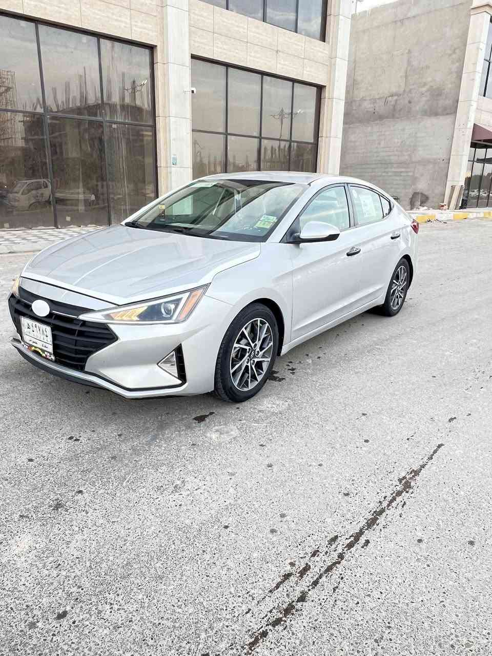 سلام عليكم عندي النترا ٢٠١٩ رقم بغداد وارد امريكي ضرهه مال امريكه جنطه مبدله بل عراقي بيهه بارد باب صدر وره صدر وسونار مطلحن مفتوحات سونار مرفوق بل منشور محرك كير صدر تخم تاير شواصي لغود تكم كفاله سياره احله من صور ماشيه ١٣٣ مكان السيارة ديالي بعقوبة *********** السعر ١٢٠ وبيهه مجال
