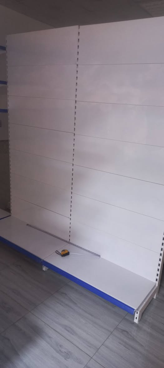 السلام عليكم من رخصة الادمن رفوف مستعملة شهر واحد  للبيع الاتصال على هذا الرقم ***********
