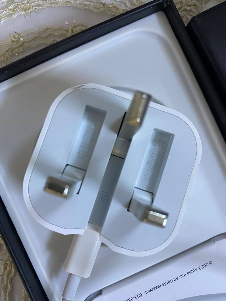 اغراض ايفون 13 مال الجهاز شاحنه وهتفون وكارتون اصليات والله وع فحص شرط 30 الف سعرهن توصيل مجاني تفحص يلا تنطي فلوسهن


**إذا كنت صاحب هذا الإعلان وتريد حذفه لأي سبب، رجاءا أرسل رسالة إلى الدعم الفني**