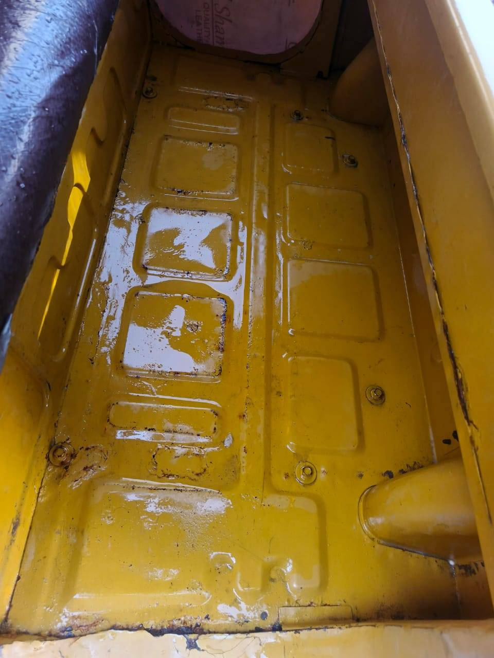 السلام عليكم تكتك للبيع موديل 18 شهر الثامن اوراق اصوليه جاهزة الترقيم سعر 3700 بيه مجال حك جيه رقم راعيه *********** مكاني بغداد
