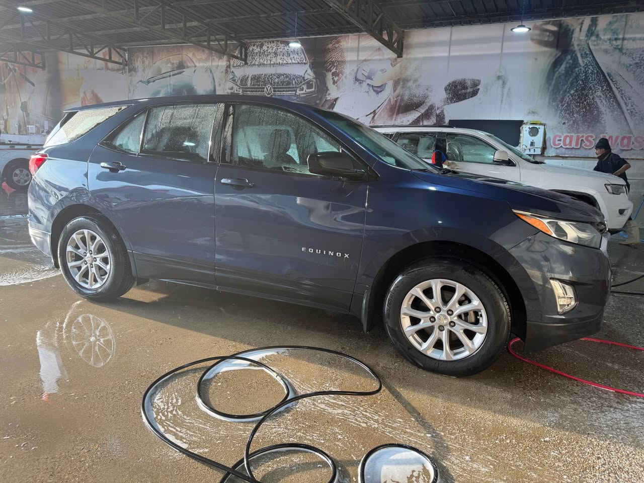 للبيع شفروليه إكوينوكس موديل 2018
السيارة بحالة ممتازة واستخدام شخصي
ماشية 200 ألف كم

بيها فقط قطعتين صبغ
وبيها قطعة وحدة PDR بدون صبغ

🚘 المواصفات:
 • بصمة تشغيل
 • شاشة كبيرة
 • تحديد سرعة
 • مكينة وشاصي بحالة ممتازة
 • السيارة ما تشتكي من أي شي وتستاهل الفحص

سبب البيع: تبديل
السعر 120 ورقه ومجال كلش قليل

📞 للتواصل خاص أو اتصال/*********** كركوك, العراق
