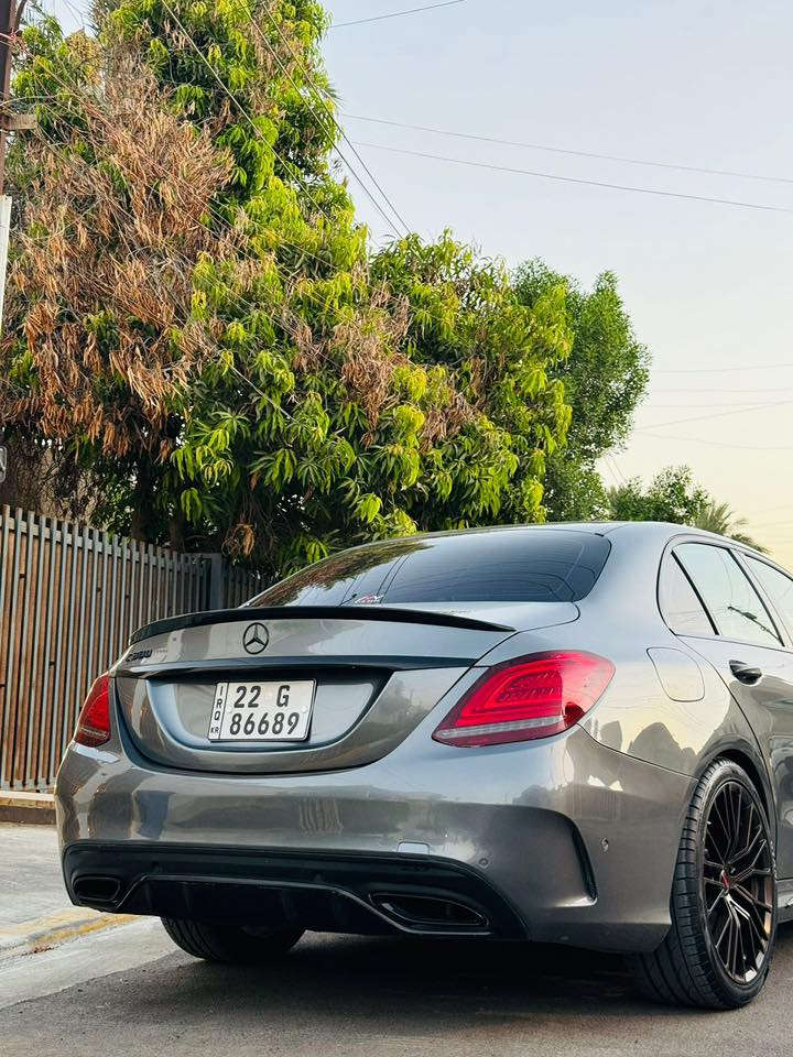 Mercedes-Benz C300  2021
rear wheel drive دفع خلفي 

رقم اربيل  ب اسمي شرط التحويل 

هزة وسنوية بعدها مساقطه 

السيارة مكفولة من الصبغ والبارد والتبديل (صور الحادث ب المنشور ) شرط الفحص 

ماشية 48 الف 

مواصفات المارسدس ميحتاج ذكر 

(فتحة -تحكمات -خزن كشنات ميموري _تدفئة كشنات _ داخل ابيض  ...الخ)

صدر السيارة امامي خلفي جديد

بولش ونانو اقل الشهر مسوي 

ويل 20 وتخم تاير جديد  

السياره فقط بيها مكانين pdr رصعتين اني سويتهن غيرها مابيها شي السياره واحلا من الصور 

موقع بغداد - المنصور 

رقم الهاتف *********** 

السعر (282 ورقة وبيها مجال بسيط )
