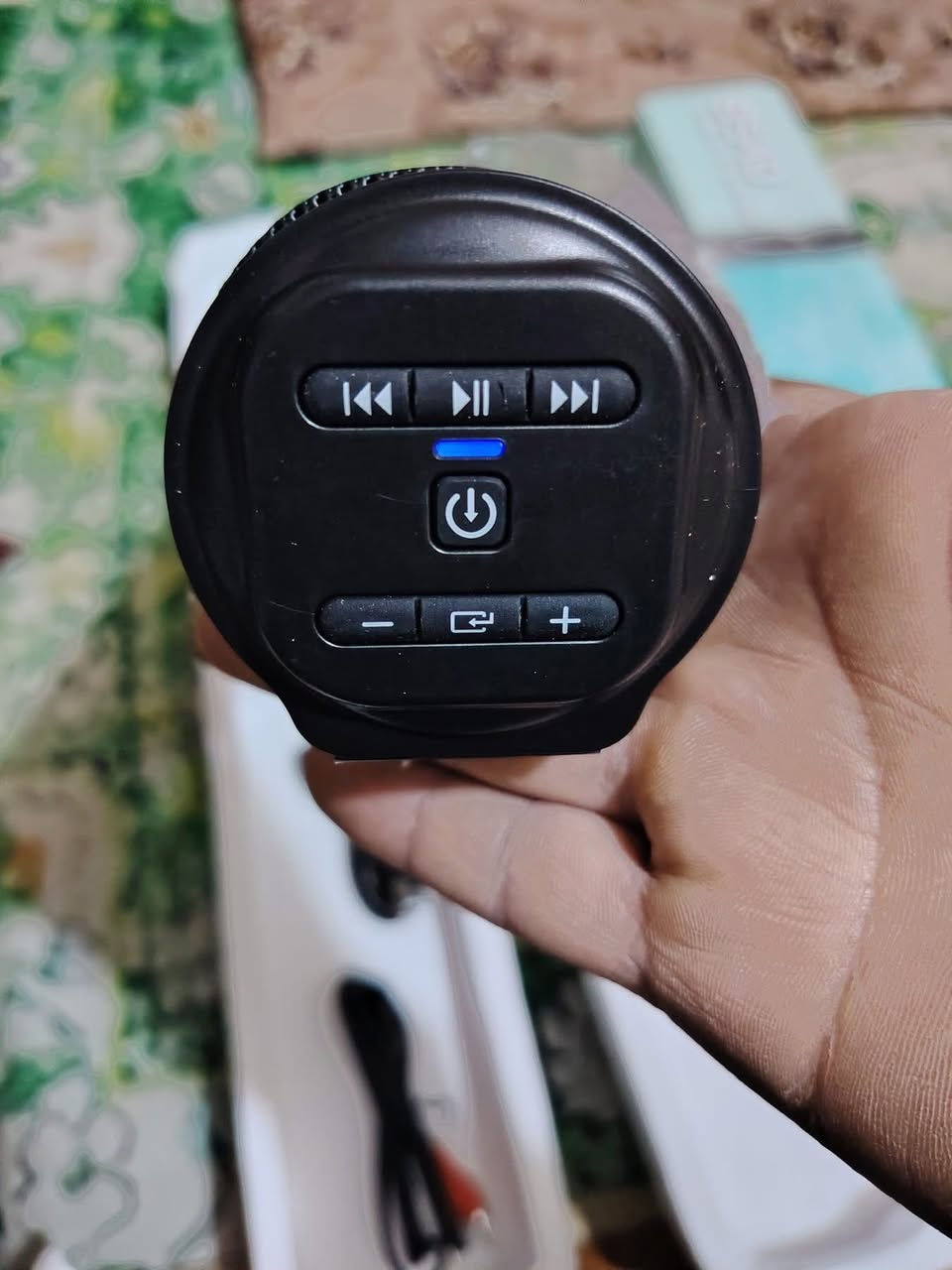 سبيكر  طوله 50 تقريباً صوت قوي اكتب السعر الي يناسبك ✅


**إذا كنت صاحب هذا الإعلان وتريد حذفه لأي سبب، رجاءا أرسل رسالة إلى الدعم الفني**