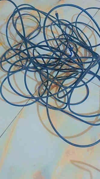 شبكه مال نت جديده جميع ملحقاتها وياها كامله مايحتاج عليك بس تشترك السعر ٨٠،، مكان ناصريه مركز ***********
