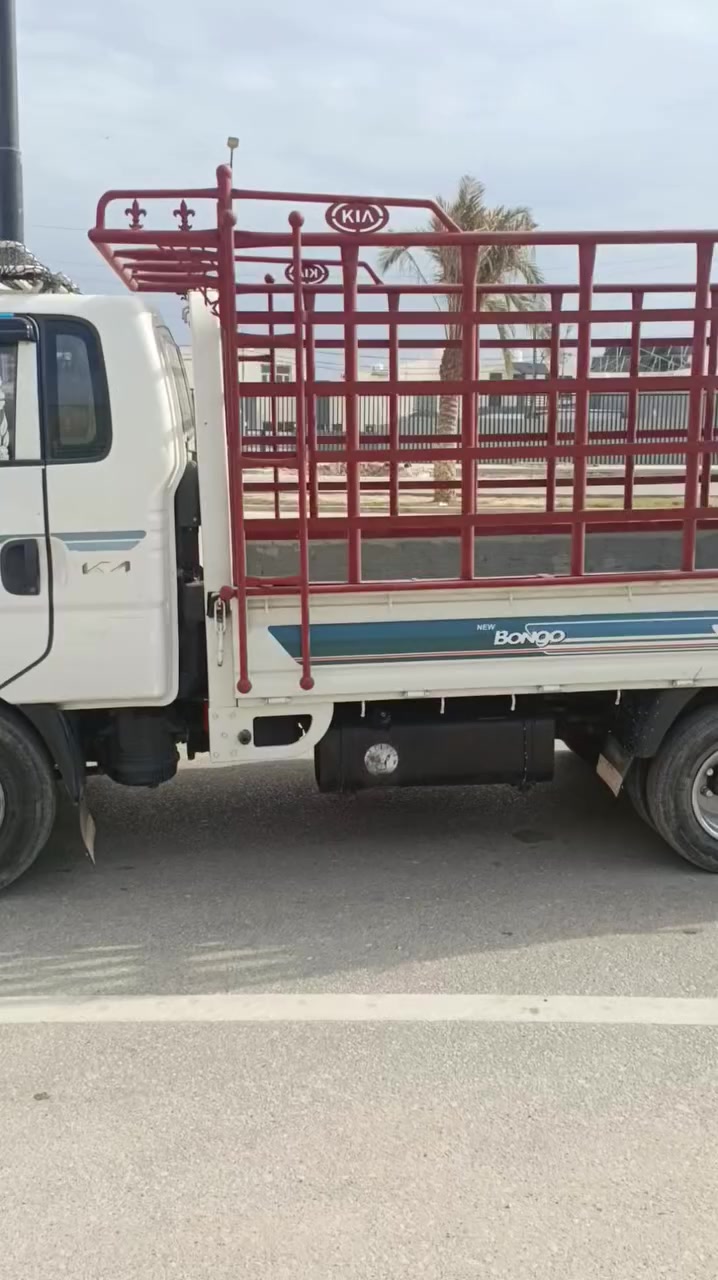 سلام عليكم محجر فحل بوري2مليم ستوني مسكمة جديد لبيع او مراوس السعر 500 وبي مجال مكاني كوفة رقم *********** واني خادم
