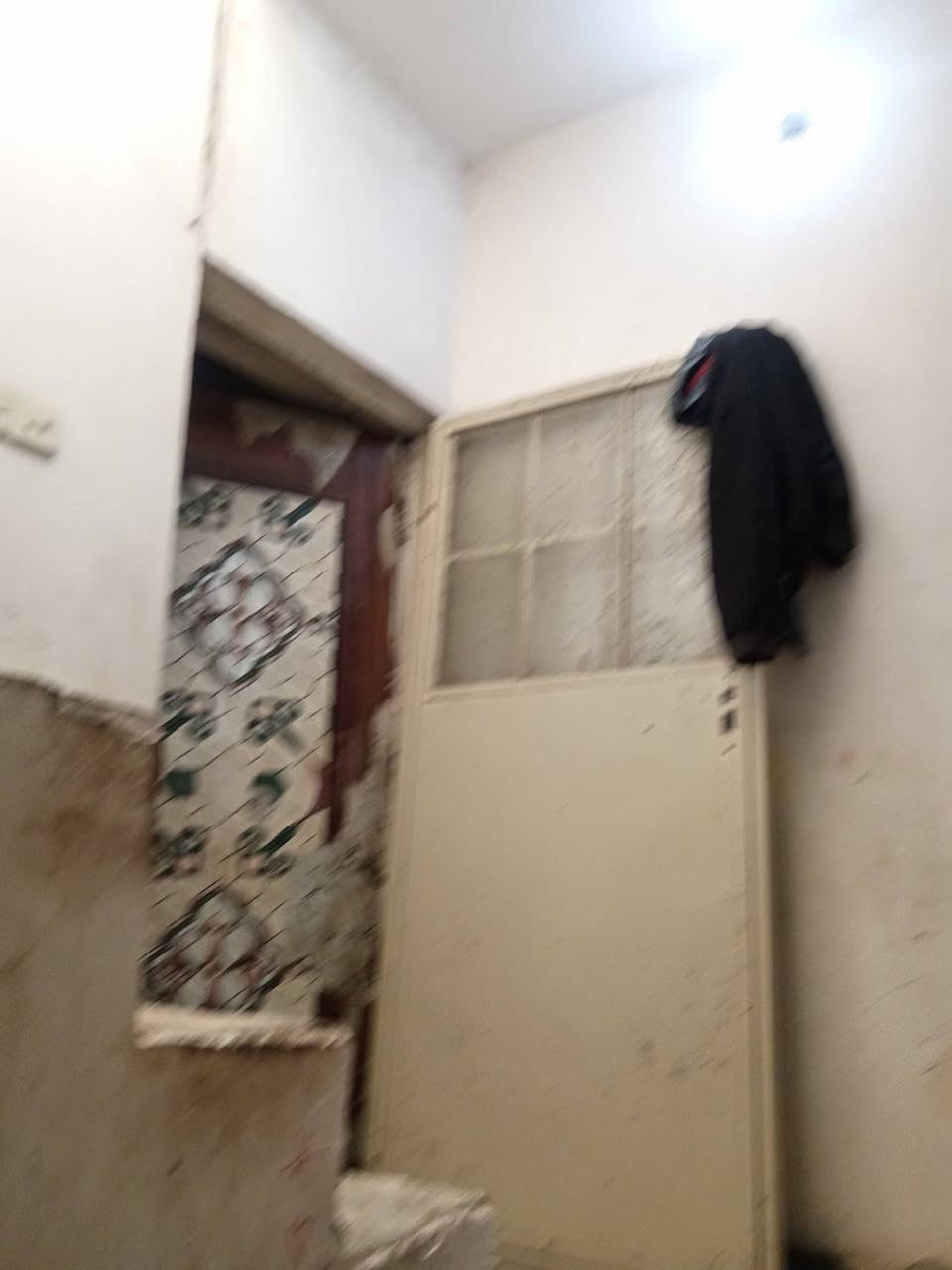 مشتمل للبيع طابقين ترميم حديث المساحة 65متر الواجهة 3وربع والنزال 20 بالشعب بنفس الشارع المقابيل حي اور ثالث فرع عن لحوم ابو سجاد السعر ب140وبي مجال للتواصل ***********
