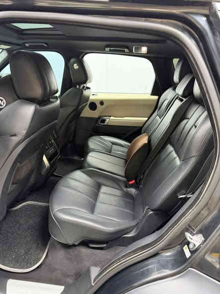 رانج روفر 14 سبورت اوتوبايجرفي 
سوبر جارج 8 سلندر فول مواصفات 

‏Range Rover Sport Autobiography V8 Supercharged

موديل 2014 

السياره وارد امريكي ضرر داير الجاملغ الخلفي فقط

ماشيه 110 الف كيلو 

1.ابواب شفط 

2.دواسه كهرباء 

3.المقاعد الامامي والخلفي تدفئة وتبريد

4.مقاعد امامية مساج وتدليك بوضعيات مختلفة

5.تدفئه ستيرن 

6.اناره محيطيه 

7.وانارة داخليه مخفية ملونة

8.وضعيات قيادة رياضية خاصة

9.جكات 

10.صندوق كهرباء 

11.ثلاجة

12.تحديد مسار 

13.نقطه عمياء 

14.رادار 360 

15.رادار امامي 

16.بانوراما 

17.مري شفط اوتو 

18.شاشه تدعم ابل كار 

19.تحكم ستيرن لمس

20.ستيرن كهرباء

21.خزن ميموري 

22.كشنات كهرباء 

23.الداخل تو كلر

24.اناره ترحيبيه بالمري

25.كامرات 360

26.تشغيل عن بعد

27.كشنات جلد

28.دات شو

29.لايت زنون +لد

30.كشافات 

فول مواصفات 1/1 جاهزه مرقم بغداد 

السعر : الطلب في التعليقات سيأتي إليك مباشرة 

تفاصيل اكثر هذا رقمي *********** تحياتي
