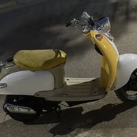 دراجه مصريه للبيع كلش نضيف وكلشي بيها شغال عداد كيلو متر سلف هندر اشاي...