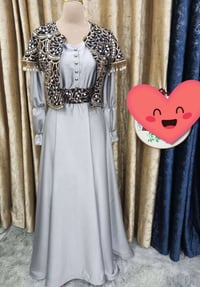 فستان بنات • مقاس ٤٢-٤٤ • ما لبسته