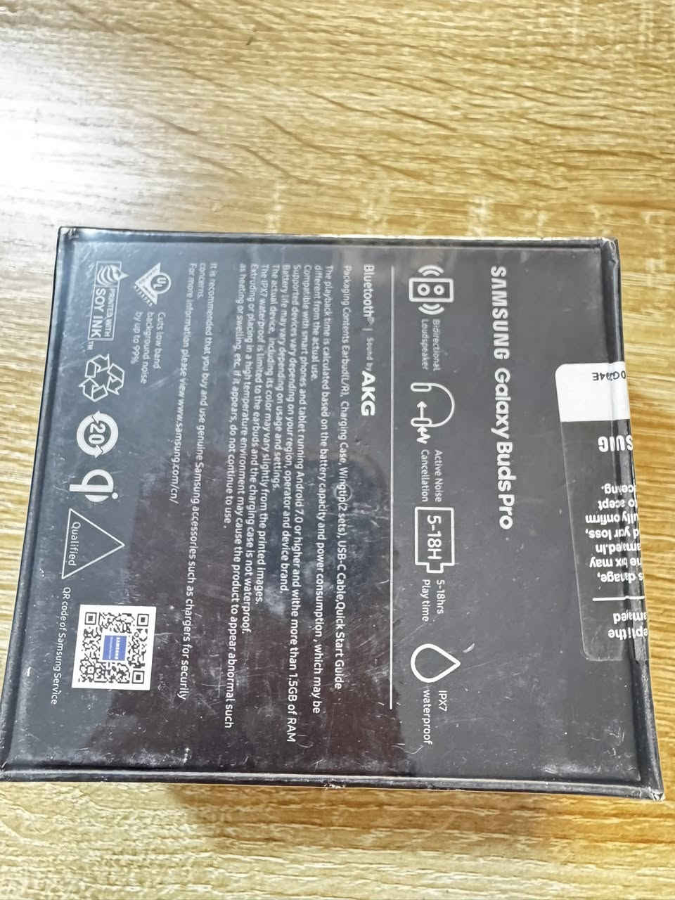 ايربود طلع هيج بعدة بالنايلون سامسونك
انطيني سعر وبالعافية عليك


**إذا كنت صاحب هذا الإعلان وتريد حذفه لأي سبب، رجاءا أرسل رسالة إلى الدعم الفني**