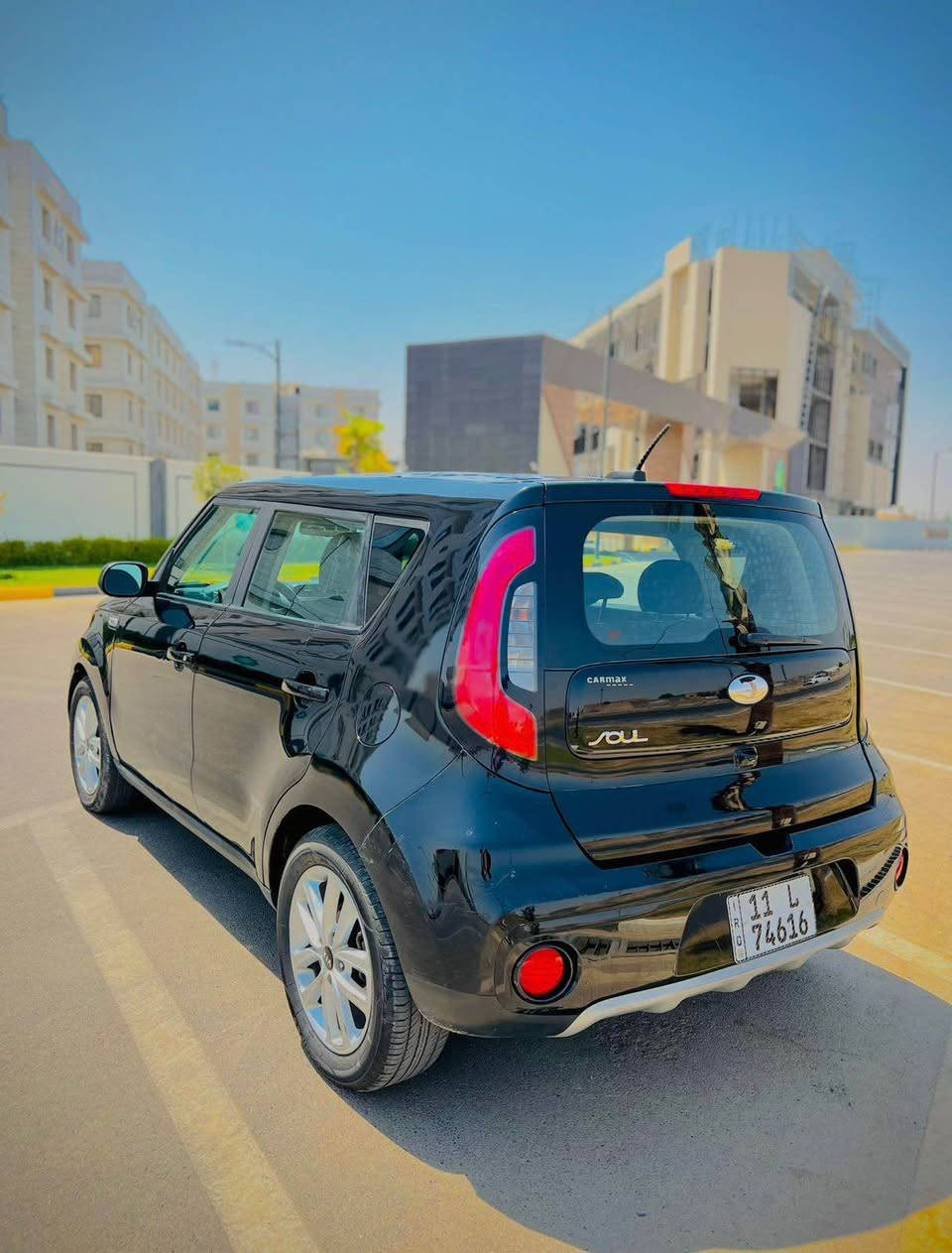 صول 2019 وارد امريكي
رقم بغداد انكليزي باسمي 
مكينه 2000 ماشيه 68
شاشه كبيره كار بلي كامره دواره داخل لونين
كير ومكينه وتبريد مكفول ع وضع الشركه 
ضرر امريكا تبديل جاملغات اماميه وباب عكس السايق نفس اللون بلادي 
وهنا صار عندي جاملغ خلفي صبغ
اكو بارد بلقماره بسيط اثر واكفه وكعت عليهه طابوكه
رقم بغداد باسمي السعر 118 وبيها مجال مكان السيارة بغداد الكرادة
*********** بغداد, العراق
