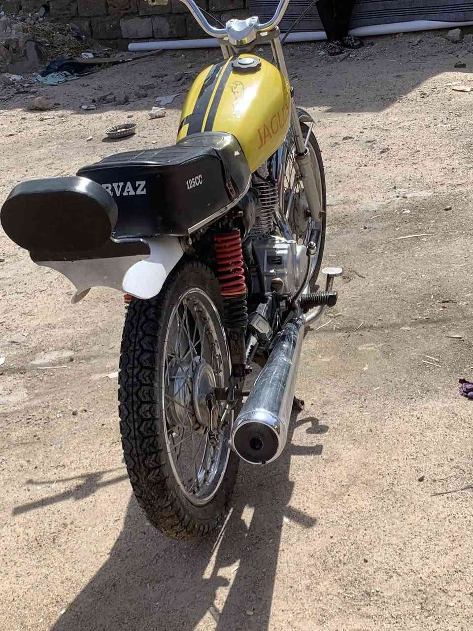 سلام عليكم دراجه للبيع أيراني شلامجه أدوات أعيد وكرر  أدوات أكفلك بس من السرقه السعر 550 وبيهه مجال للطيبين الكان بصره خور الزبير قرب سيطره سفان ***********
