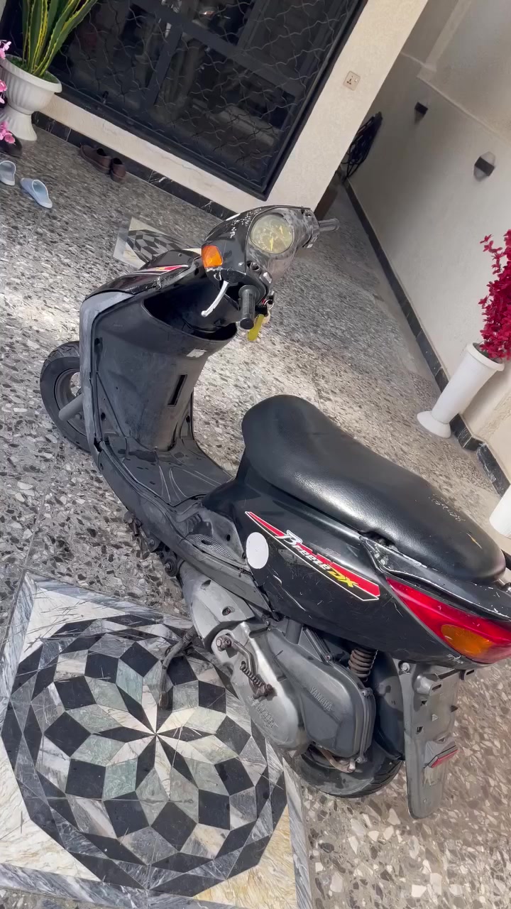 دراجه بريز للبيع مكفوله وممفتوحه ومكينتها ناعمه سعرها650وبيها مجال***********
