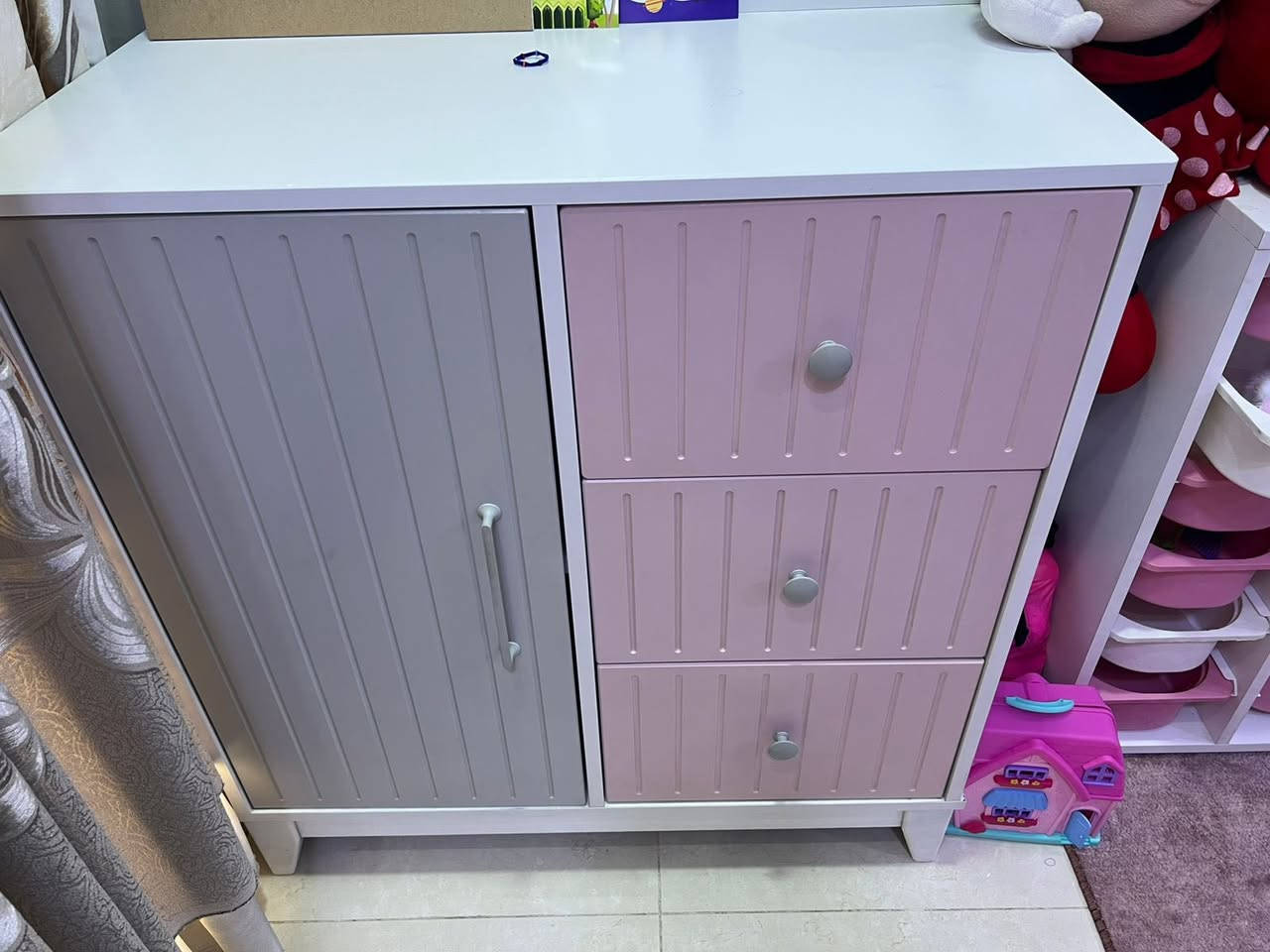 للبيع تخم وغرفه نوم اطفال الغرفه نضيفه كلش 100/100 استعمالهه كلش قليل ولتخم هم نفس الشي كدامكم اي استفسار راسلوني خاص


**إذا كنت صاحب هذا الإعلان وتريد حذفه لأي سبب، رجاءا أرسل رسالة إلى الدعم الفني**