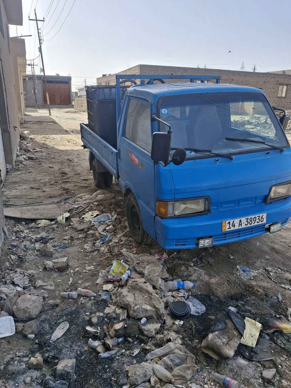 السلام عليكم كيه بنكو مديل ٩٥ رقم دولي بأسمي تحويل مباشر السياره مكينه كير كارتون هستوني مجفته اكسل مكفول كهربائيات تخم تاير كله جديد السياره جاهزه كبل للشغل السعر ٤٥ العنوان بابل ***********
