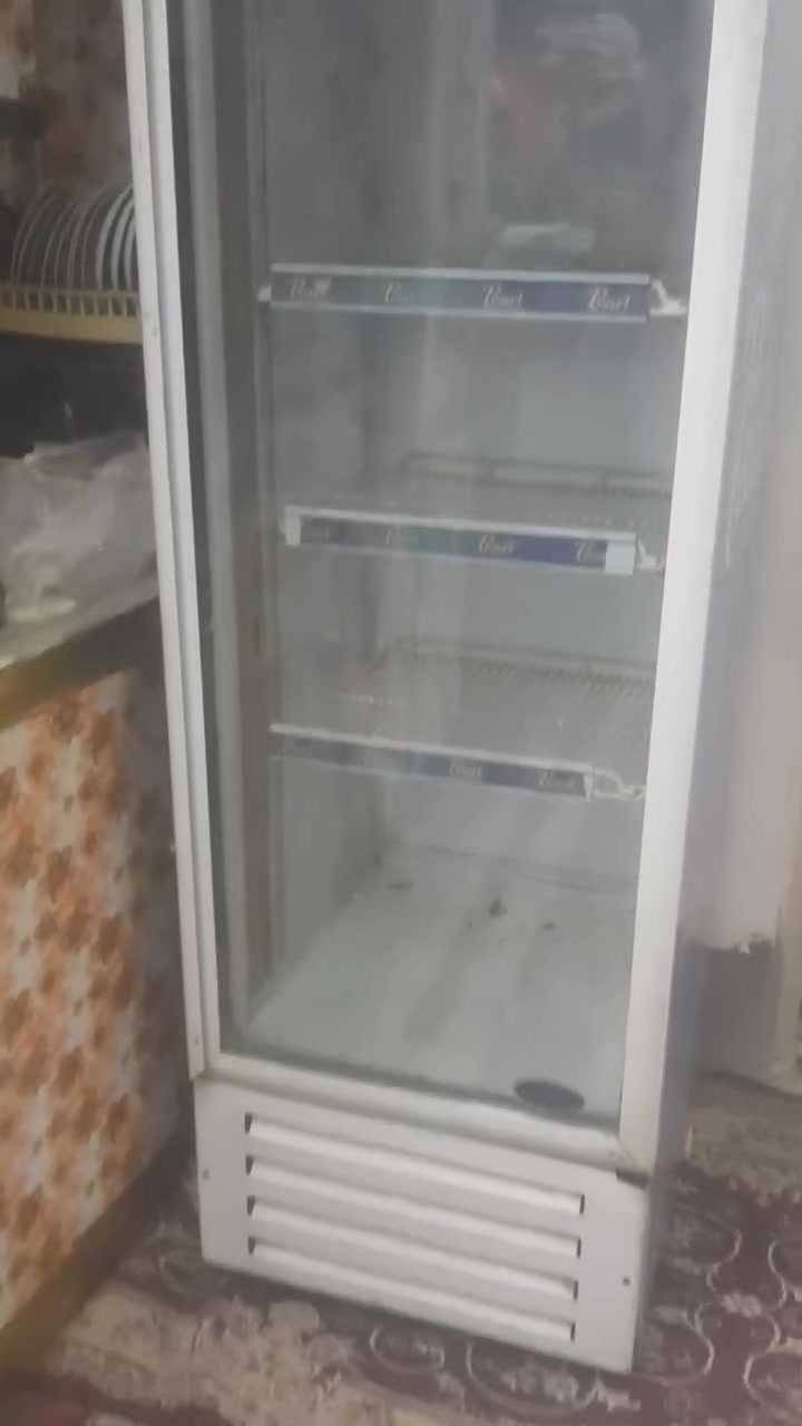 السلام عليكم
عندي عارضة نضيفة للبيع مثل ما موضح بالتصوير تركي العنوان رئاسة العبيدي شارع عشرين قرب افران الزيتون للأتصال 
***********

