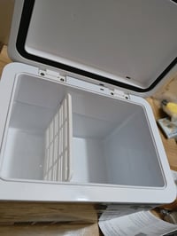 ثلاجة أدوية • صغيره • ٢٥ل