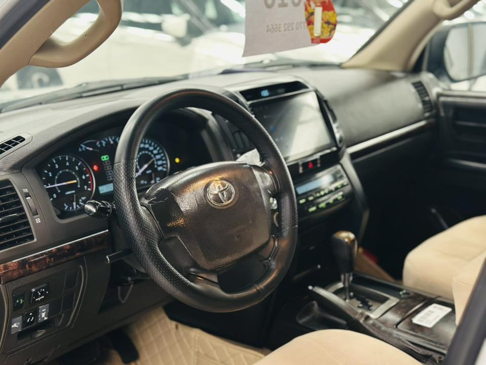 للبيع 2010
سياره مكفوله من صبغ وصوره سونار بل منشور 
شرط تحويل والوكاله 
مكانها كلار 
***********
