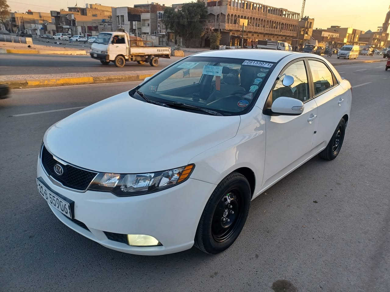 السلام عليكم كيه فورتي ٢٠١٠واردامريكي حادثه  خشم جاملغ  لمامي وخشم البنيد فقط  بدن دواخل شاصي الغد مكفول اليبل واحد  نفسه معمرات محرك ٢٠٠ دوش كير حداده صدر تخم تاير تبريد  تتفه  جاهزه اي نقص مابيهه  نفس مابصور رقم  جديد نكليزي  سنويه جديده مشروع وطني  تحويل ثاني يوم ماشي ١٥٤  المكان بغداد المدينه الصدر سعر ١٠٠ وشراي ينتصل***********
