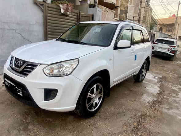 السلام عليكم 
شيري تيجو للبيع 2013 نظيفه جدا مكفوله  من الخياس كير  ATM محرك 1800 المسجل شاشه راديتر جديد صالنصه بطيخه جديده تايرات جدد دوشمه كشنات تفصال شغل درجه اولى بالاضافه الى نايلون فوق الدوشمه بالاضافه الى دوشمه ارضيه وصندوق جلد 
لايتان زينون كهربائيات شغاله بشكل كامل 
السياره باسمي ثاني يوم احولك 
سعر السياره 68 ورقه 
العنوان الدوره شرطة ابو طياره 
الرقم 
***********
