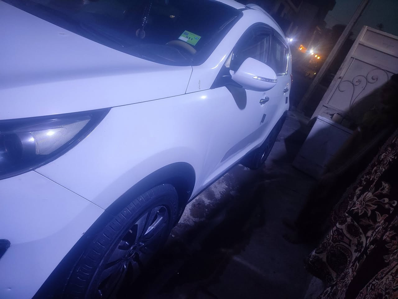 السلام عليكم سبورتج 2014خليجي   محرك 2400دوش ع   تحكمات ستيرن شاشه كامره حساسات لد نهاري سياره جاهزه مجهزه رقم بغداد بسمي ارقام دوليه السعر 130بيهه مجال مكاني بغداد الدوره للاتصال ***********
