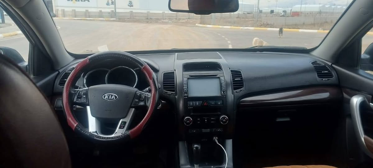 کیای سۆرینتۆ ی 2012 بێ بۆیاخ
پانۆراما و کوشین جلد و بەسمەو دەبڵ ئەکسل و حاسەو کامێرا و حەوت نەفەری و گێڕو مەکینەی بەشەرت نەکراوەتەوە و سەنەوی تاوەکو مانگی یانزەی 2026 تازەیە و 241 هەزار ڕۆشتووە
نرخ : 145 گەڵاو مەجال
شوێن : سلێمانی 
ژ.م : ***********
