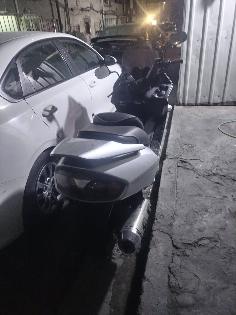 فورزة 06 للبيع
كلجات رياضي
تخم تاير جديد
بريكات جديدة
كشن جديد
الدراجة خير من الله
عوزهة جم شغلة
رايدهة ب850
***********
