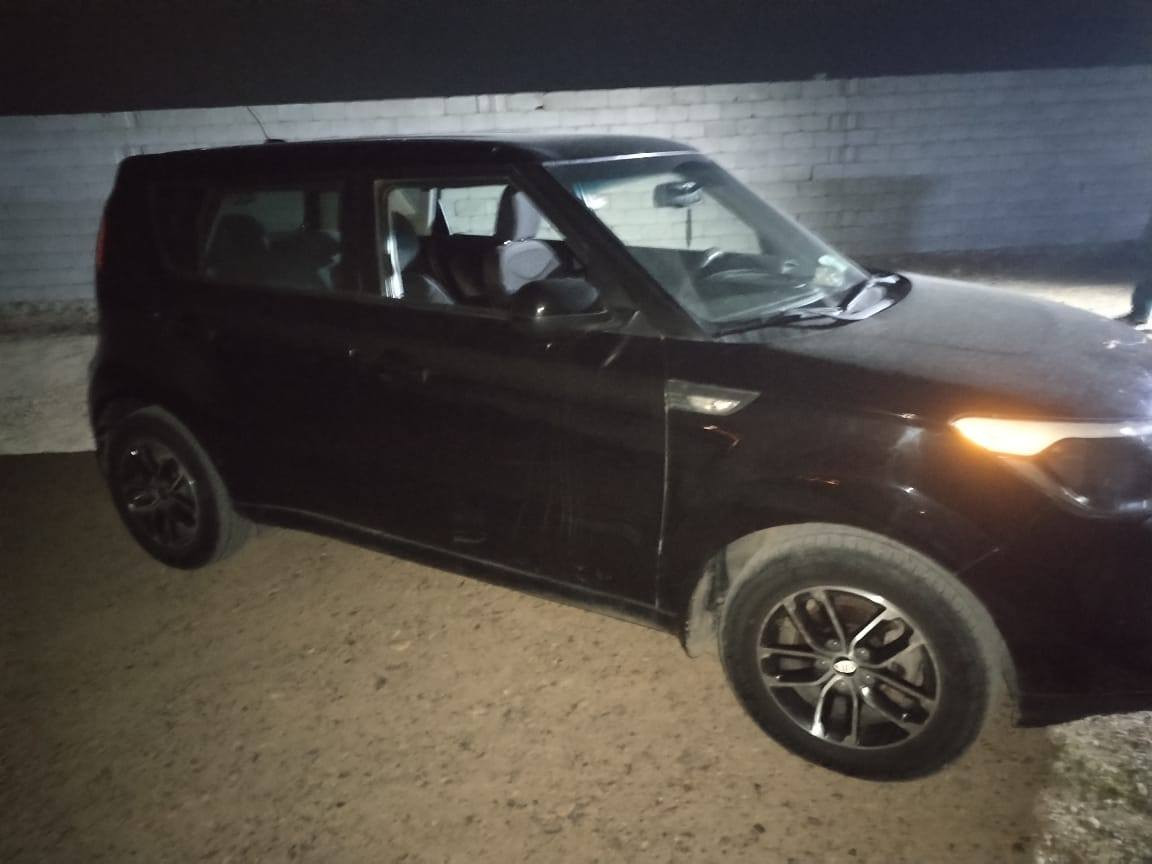 سلام عليكم لبيع صول 
2014 امريكي محرك 2000 سياره جديده جداً 
رقم بابل تحويل ثاني يوم ضررها فقط جاملغ الخلفي بدون دواخل كير محرك صدر تخم تاير تبريد تدفئة كلة خير من الله ماشيه 88 حقيقي مكاني بغداد سعر 110 
‏‪0781 666 0977‬‏
