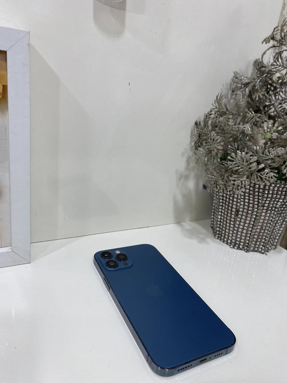 📱 ايفون 12 برو ماكس
🔹 ذاكرة 256GB
🔹 جهاز عربي شرق الأوسط
🔹 جهاز نظيف وحلو
🔹 مستبدل شاشة وبطارية أصليات
🔹 الجهاز كامل مكمل وسلس بالاستخدام
💰 السعر: 310 ألف فقط
📍 العنوان: بغداد – البياع
📞 رقم الهاتف / واتساب: ***********
🚚 يوجد توصيل داخل بغداد
