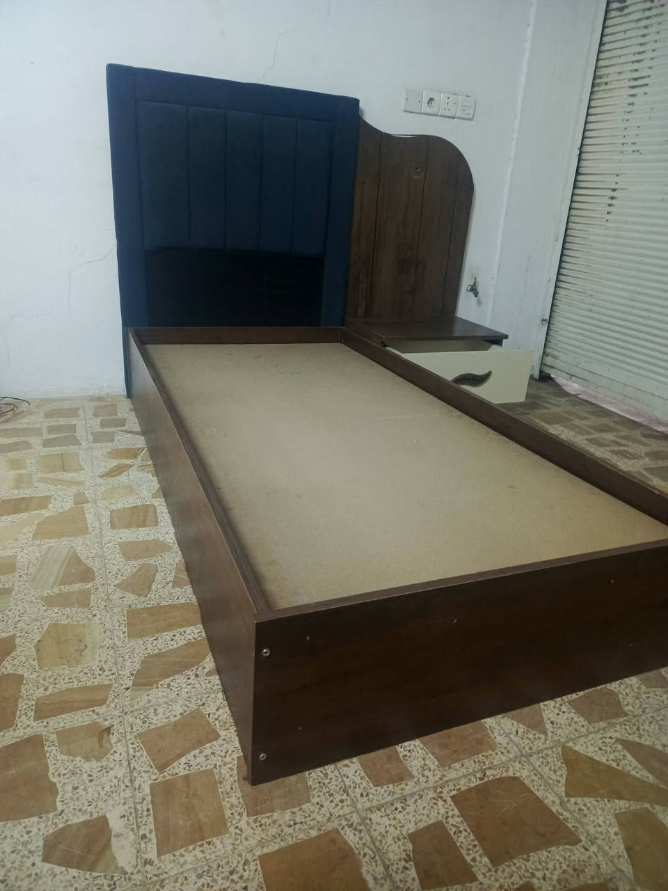 تخت نفر مع جكمجه نظيف وجاهز سعر 65


**إذا كنت صاحب هذا الإعلان وتريد حذفه لأي سبب، رجاءا أرسل رسالة إلى الدعم الفني**