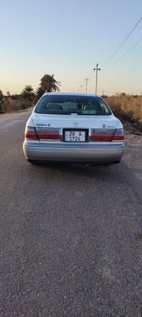 ملكه لبيع موديل 2000 سياره كفاله عامه كير ومكينه وحداديه  اماميه وخلفي...