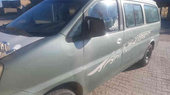 ستاركس للبيع موديل 2007 سياره مكفوله رقم نكليزي بسمي سنويه ٢٨ سعره ٥٨ وبيها مجال قليل رقم الهاتف ***********
