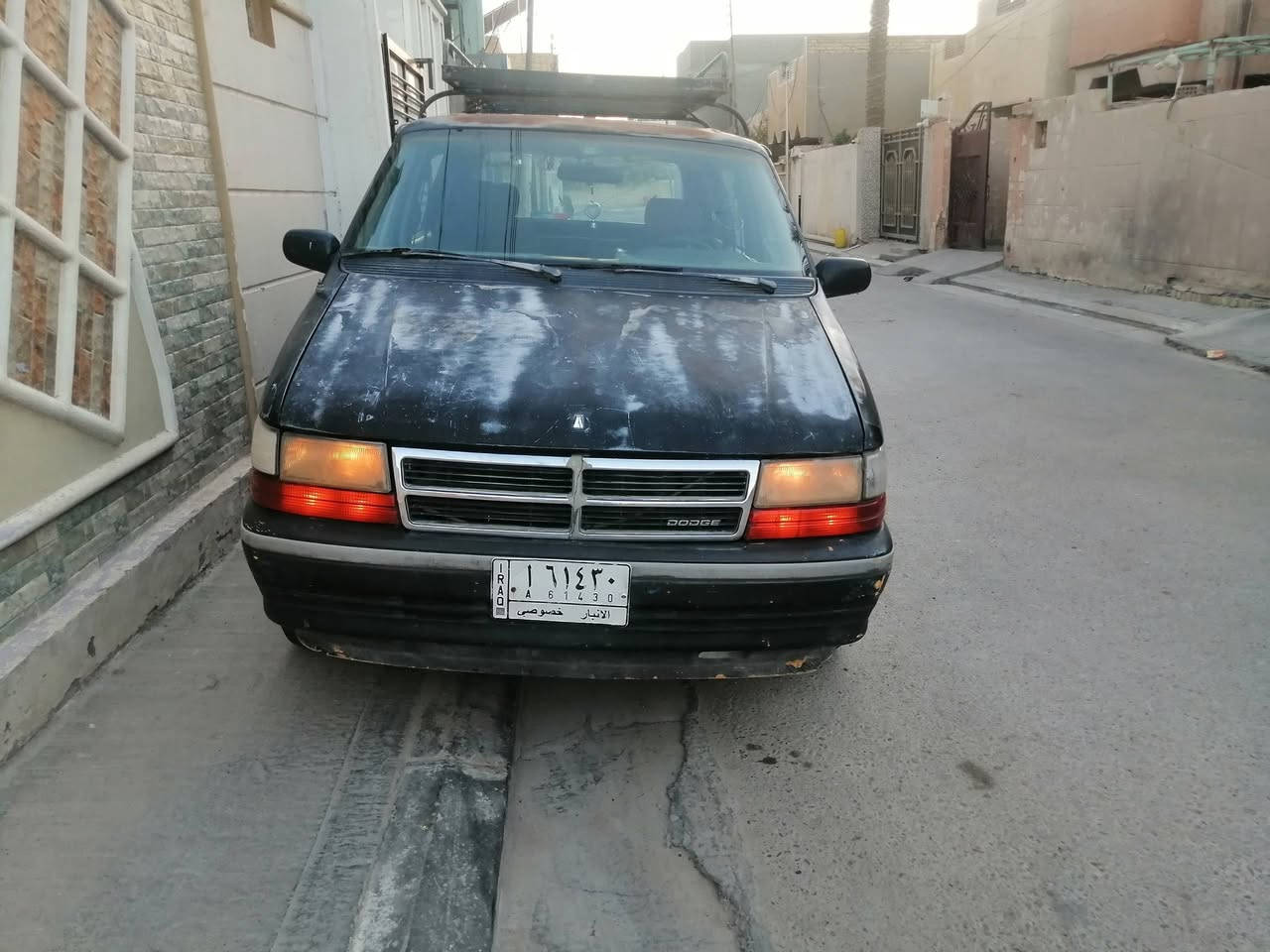 السلام عليكم
من رخصة الادمن دوج كلايسر بترا للبيع موديل 1993 محرك كامري ابو الكف محرك وكير خير من الله مكفولات بس الدرايم شفت يراد تبديل والجراد بالكسر كما موضح بالصور
السعر / 28 
للإستفسار: ☎️ ***********

