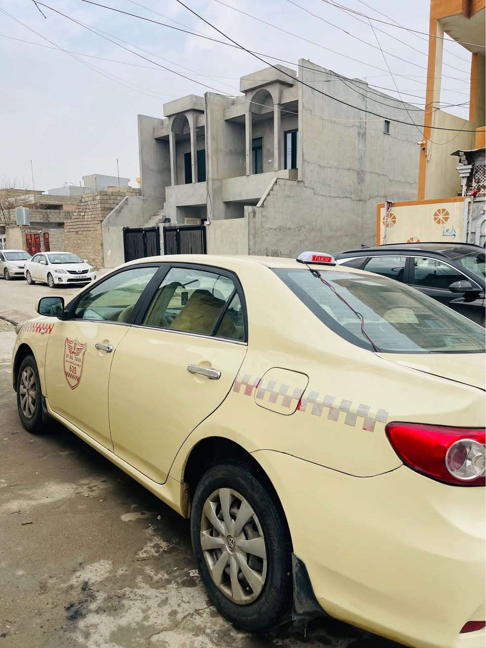 رولا تکسی 2013 بیلاد تکسی
10 پارجە
مەچینە گەورە تۆماتیك
جەمپەکی پشتی هەیە پێشی کەپسە
گێر و مەچینە بەشەرەت 
تەحویل و وەکالە بەشەرەت بەناوی خۆمانە 
*********** أربيل, العراق
