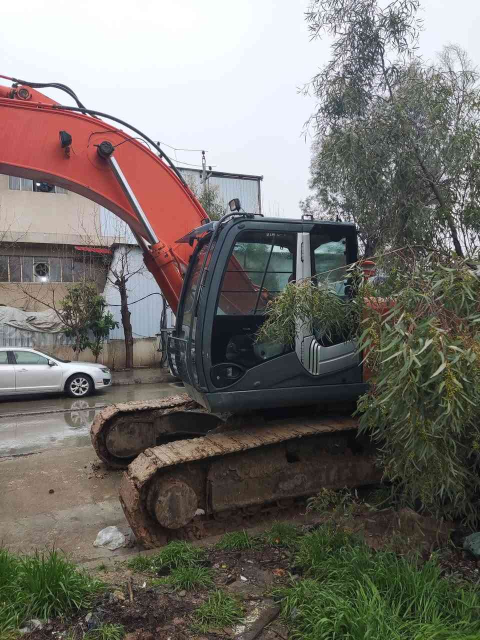 للبیع
هیتاشی حجم 240
جایزە لەناوئیشە 
مودیل 2008
سعری 340وەرەقە مجال
***********
0751020516
