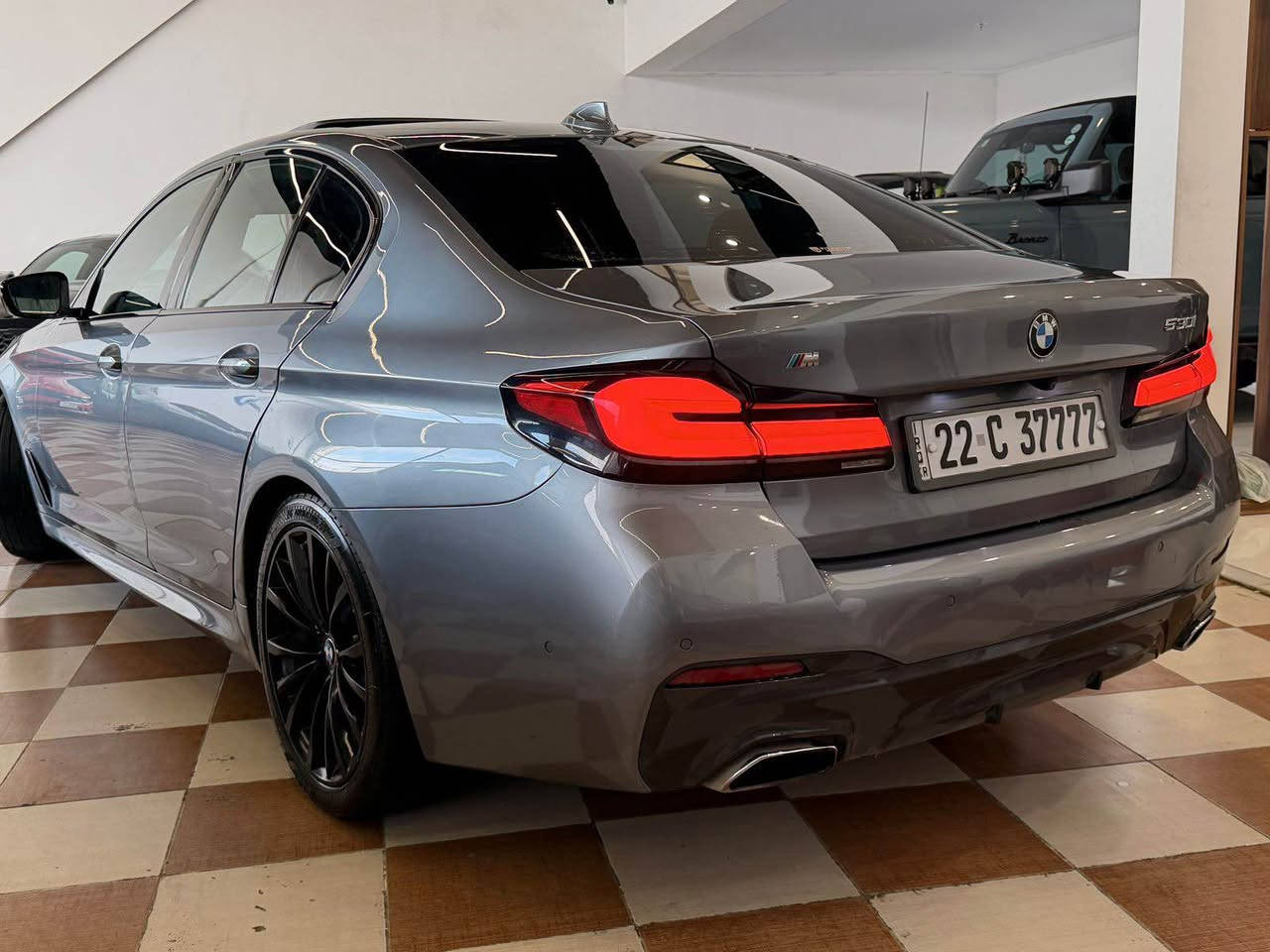 بي ام دبليو 530 موديل 2021
فول فول مواصفات V4 Twin Turbo
• گير ومحرك حداديه وسنويه جديد بشرط 
• ماشية 60 الف ميل حقيقي
• فول مواصفات
ضرر السيارة جداً بسيط :
بابتين بدون دواخل  + جاملغ خلفي جزء بصيط جداا
وبدون دواخل وبدون ايرباك 
المواصفات:

M بلادي

لايتات عدسات متحركات

رادار مسافة كبير

داخل قيسي بلادي

فتحة سقف

سندوق خلفي كهرباء (شفط)

شاشة كبيرة 

كاميرا خلفية

سماعات Harman Kardon

كيج الكتروني

داخل LED (10 ألوان)

شحن وايرلس للموبايل

حساسات أمامي وخلفي

رادار خلفي

Auto Stop

نظام Eco / Sport / Normal

لايتات LED + زينون متحرك

كشنات جلد (حارة + ميموري)

السيارة رقم سنويه جديد باسمي تحويل وكالة بنفس اليوم.
السعر 298$
المكان: أربيل
للاستفسار: *********** ☎️📞 بغداد, العراق
