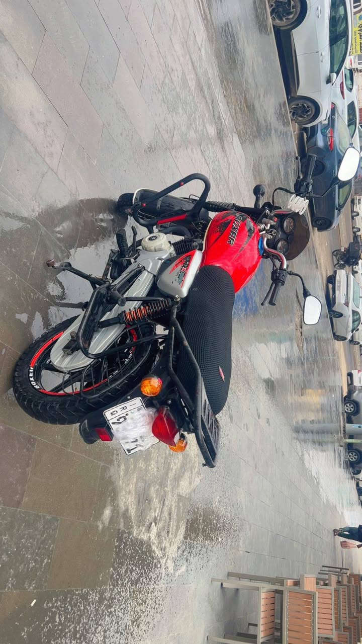 من رخصة الادمن 
السلام عليكم دراجه بوكسر للبيع موديل 2023 مكفولة كفالة عامة  رقم بغداد انكليزي سنوية عضم عاج
تحويل ثاني يوم الدراجة ناعمة خير من الله جاهزه من كلشي كهربائيات كلها شغالة 
اي نقص مابيهه مكان بغداد المنصور  السعر 2.450 وبيها مجال بسيط حك الجية 
للاتصال *********** غير متوفر ع الفيس بوك
