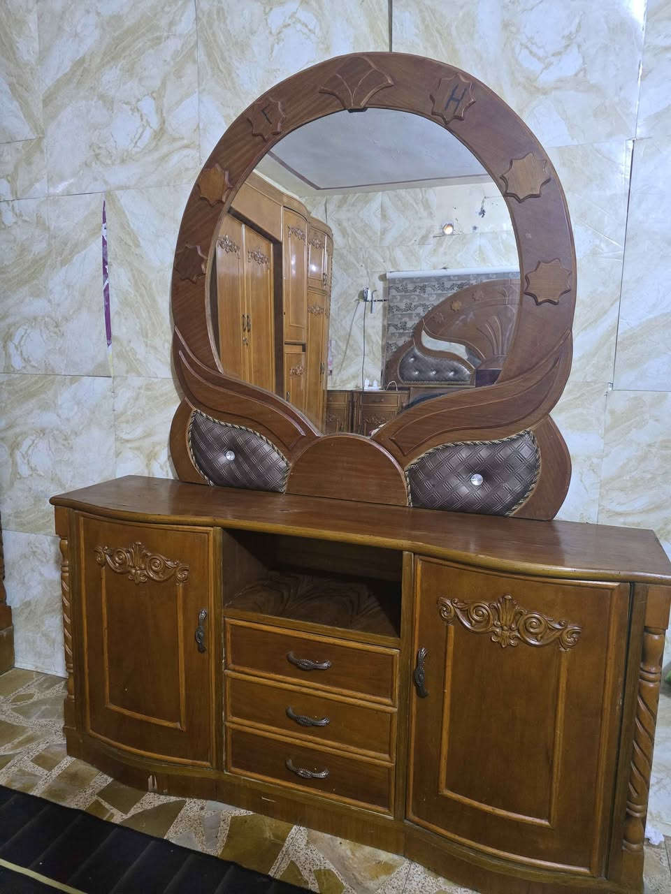 غرفه اخشاب  مستخدم للبيع
سعرهه ١٨٠٠ بيهه مجال 
مكان المجر 
*********** المجر الكعبي, ميسان
