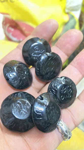 كلايد حجر عباس اباد جاذب المغناطيس سعر القطعه ١٠٠٠ دينار جمله فقط اقل طلبيه ١٠٠ قطع لصحاب البيجات لناس على باب الله الفحص أمام المندوب يوجد توصيل لجميع المحافظات رقم الحجز الواتساب ***********
