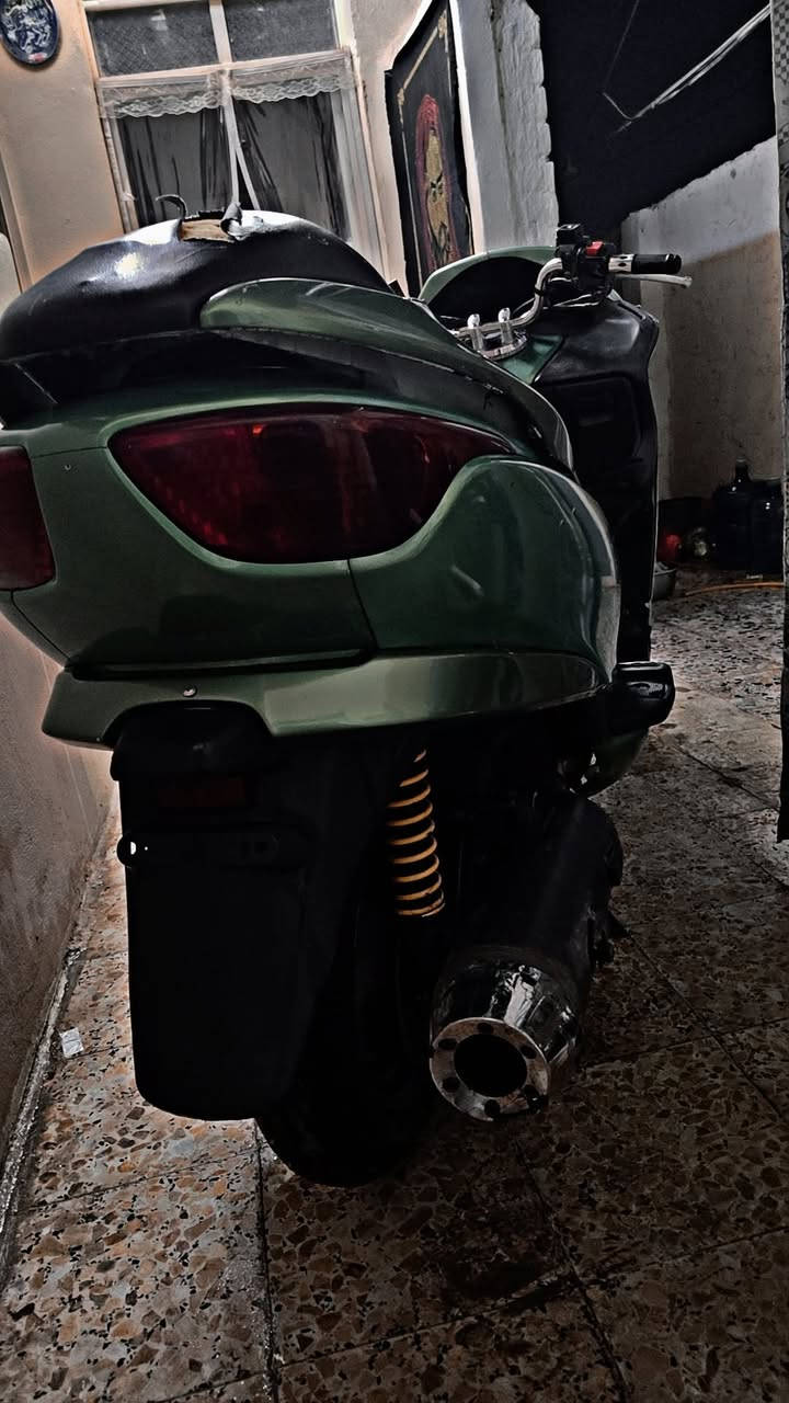 السَلٱمٌ عـَلـْيگمّ-ۈرحـْمّـٌة ٱللـّہ ﯙبُرگـّاتہ
للبيع فورزه 08 محرك كفاله كهربائيات شغاله تجي وتشوف بعينك الدراجه مكفوله 
بس نقصها فيت بم وباتري فقط
والباقي كلشي مابيها
السعر 600
رقمي ***********  مكاني نجف
