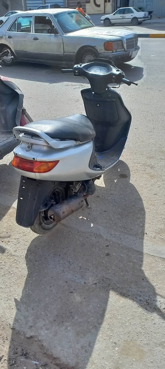 دراجه فراشه فحل دسك محرك ما مفتوح كهربائيات كله شغال صالنه رياضي بلاديه مكاني نجف سعر 500 وبيه مجال قليل ***********
