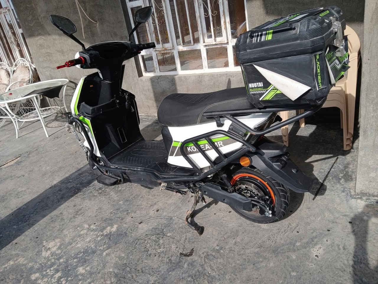 السلام عليكم
للبيع سكنس كوري ام ار 2025
نضام تشغيل/سويج/بصمه/كرت 
نضام ام بي ثري داخلي 
اربع سرع سرعه 99
6باتري جدد فول شرط فحص
سعر 600
 ***********
