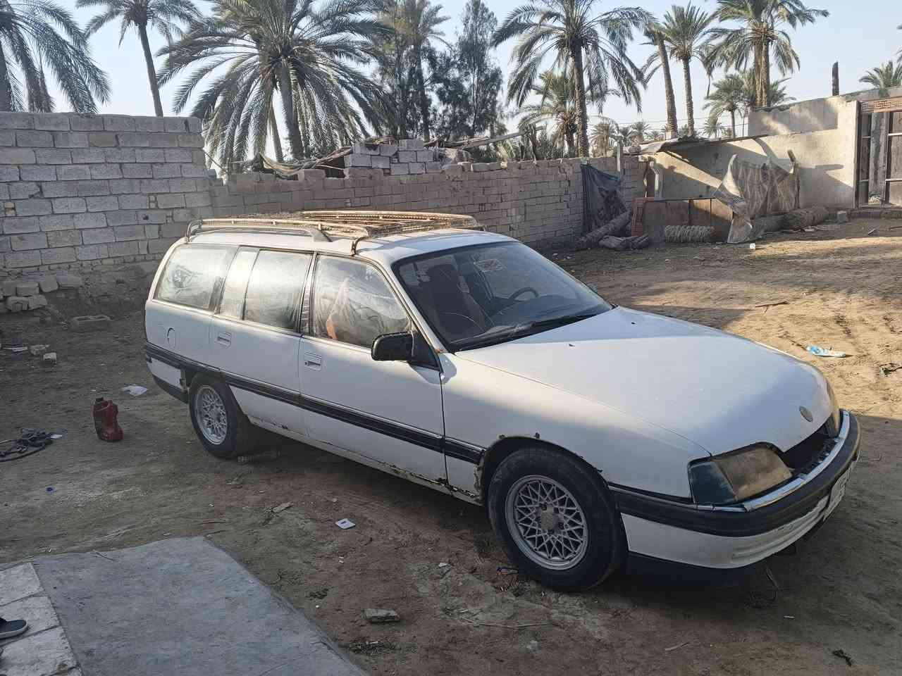 اوميجا ستيشن موديل 93 رقم نجف تحويل مباشر مكينه جير خير من الله سياره زينه مال جناي سعرها 15 بيها مجال للشراي مكلف بالنشر رقم صاحب السياره‏‪***********‬‏
