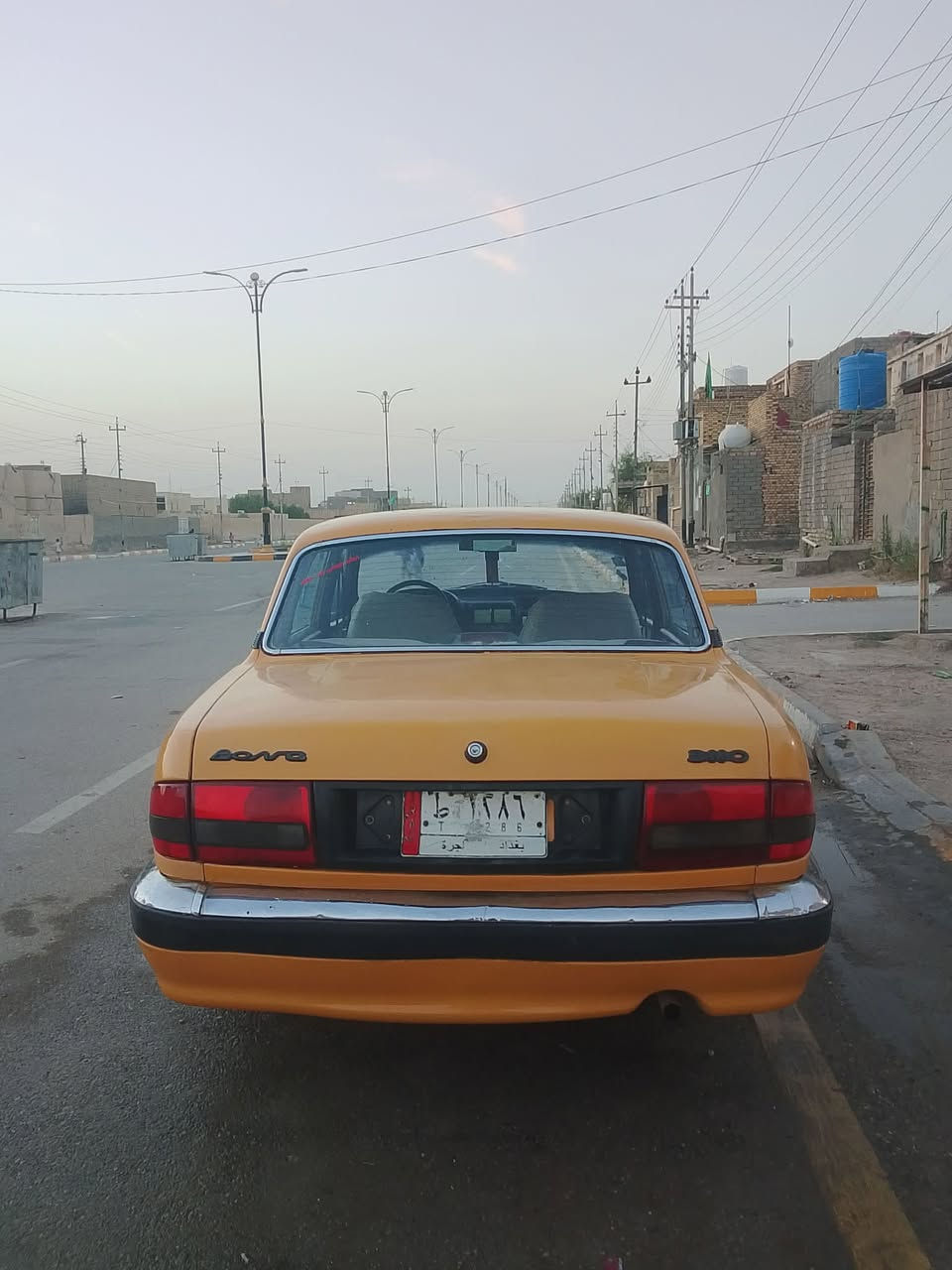 سياره للبيع مكينه ثنين ونص محوره سيدان وسعر مناسب ***********
