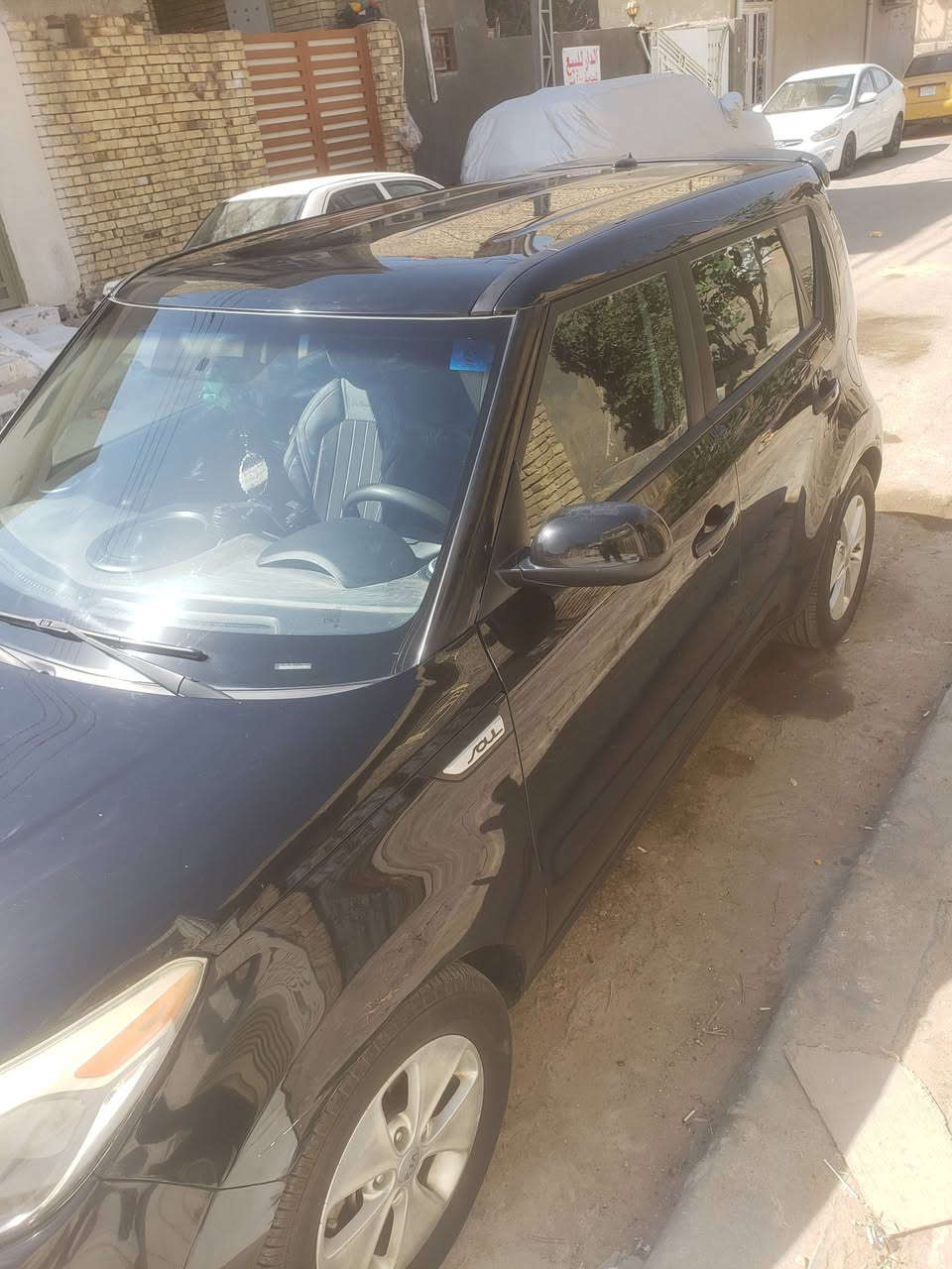 كيا صول موديل16 حره باسمي محركه1600
رقمي بغداد انكليزي حادثه جاملغ وبنيد ومصلحات صور السونار موجود
دوشمه جديده 
تخم دايرات
شاشه سمارت 
كامره 
تحكم ستيرن
مودات قياده
مكان السياره العماره  
سعره110 وبيه مجال قليل 
***********
