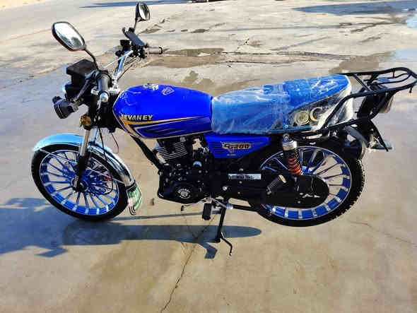 دراجه للبيع موديل 25محرك 200بعده عله وضع الشركه  السعر 875وبي مجال الشراي يتصل ***********مكاني الحويجه داخل
