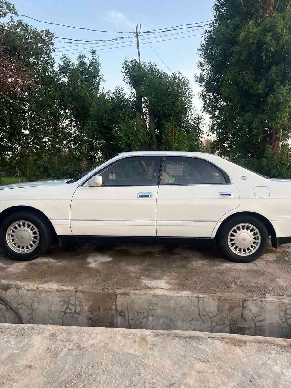 السلام عليكم سياره للبيع موديل 1994 رقمه نجف مشروع وطني تحويل ثاني يوم سنويه لل2032 سياره جاهزه مكينه كير حداديه كهربائيات تخم تاير السياره نقصه بوريات تبريد السعر 57وبيهه مجال المكان ناصريه سوق الشيوخ 
للاستفسار ***********

